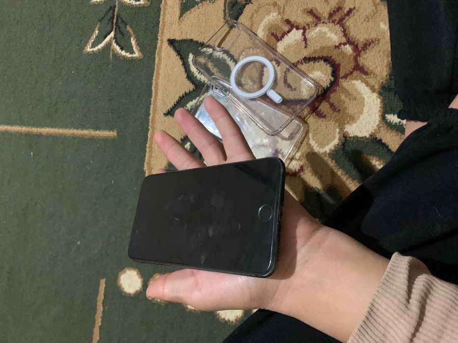 Iphone 8 puls holati yahshi