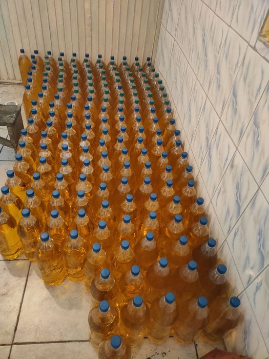 Ulei natural de floarea soarelui presat la rece