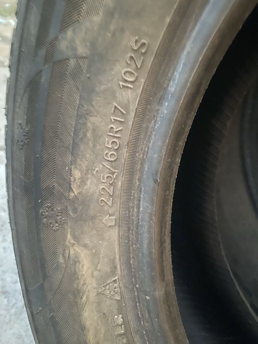 Продам шины 225/65 R17