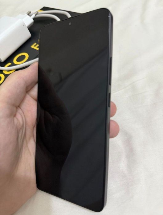 Poco f6 5G 8+8/256