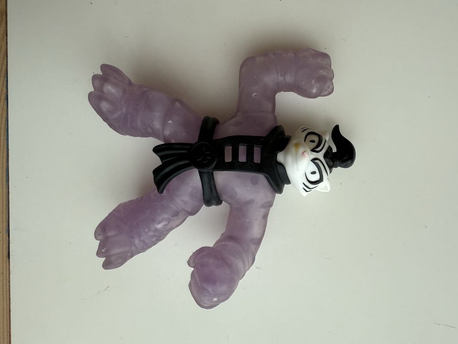 Гуджитсу, Фигурка Goo Jit Zu  Бенгал