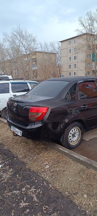 Продам Гранту 2013 года.