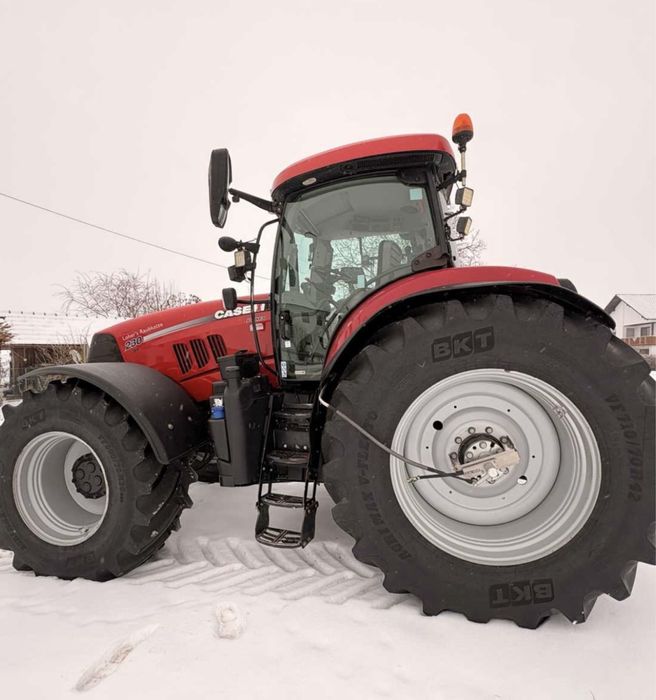 Трактор CASE- PUMA 230