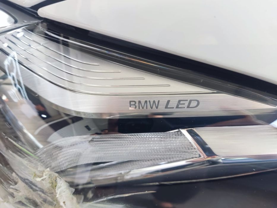 Продам фару левую от Bmw G90