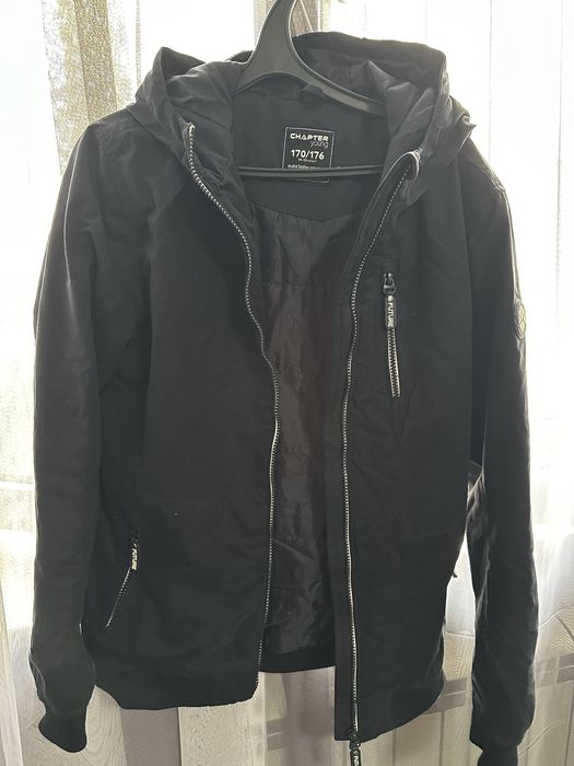 Продам куртки на парня