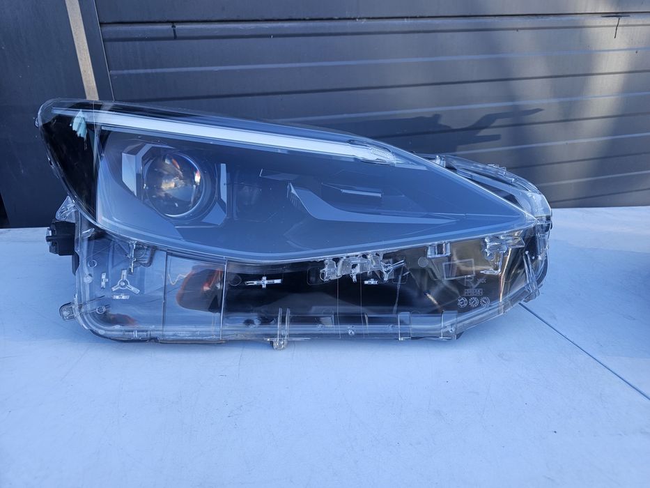Far dreapta led Toyota Yaris Cross