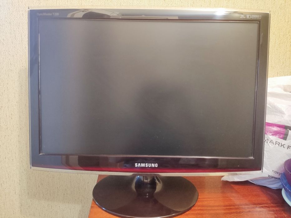 Монитор Samsung T220