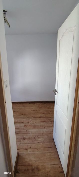 Apartament 2 camere renovat la parter