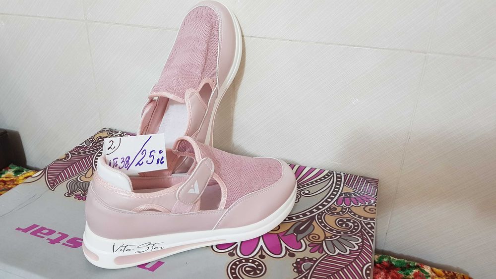 Продавам Дамски Обувки НОВИ