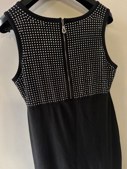 Луксозна пролетна рокличка черна със сребристи капсички красотаVIPстил