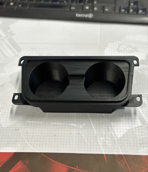 Suporturi de pahare Auto la comanda