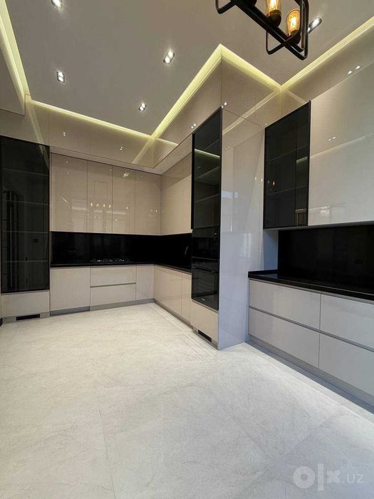 Дом 5-комнатный, 400 м², РАКАТБОШИ