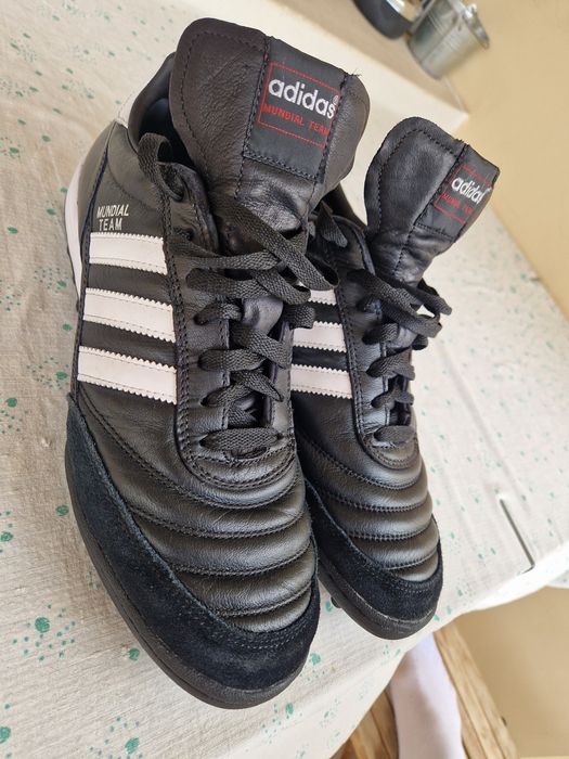 Adidas-Mundial-перфектни