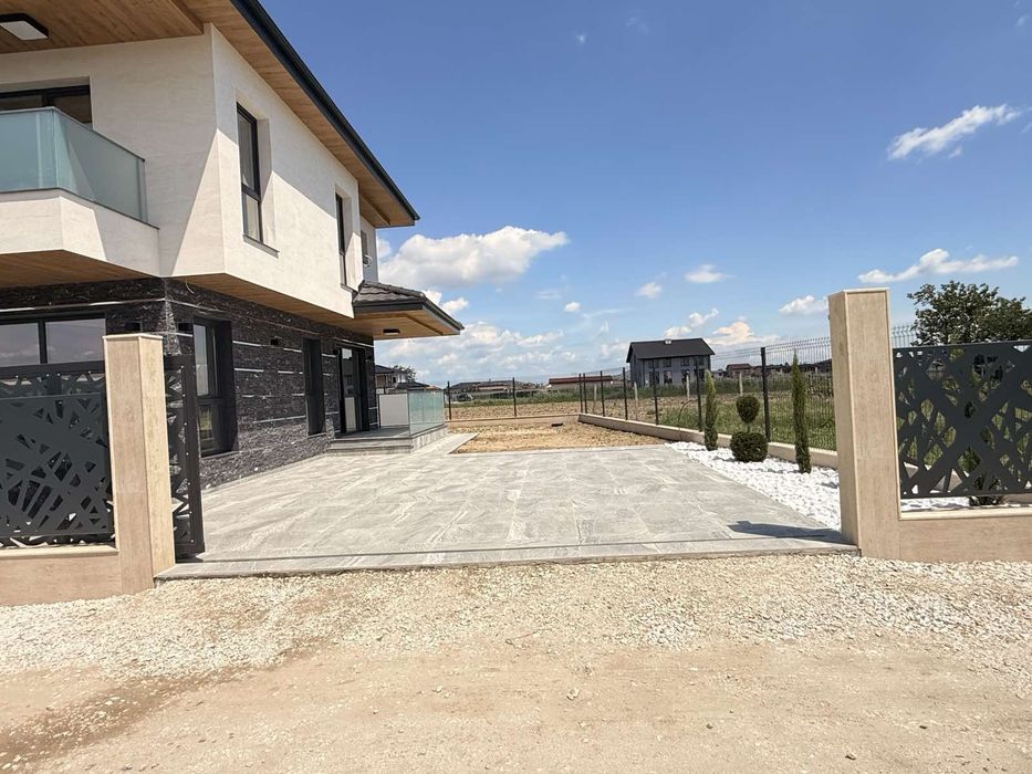 Продава се Къща в Пловдив, Коматевски възел - 220 кв.м за 853 €/кв.м - Снимка #3