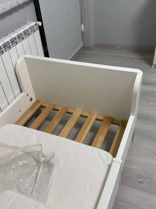 Спешно продавам детско легло