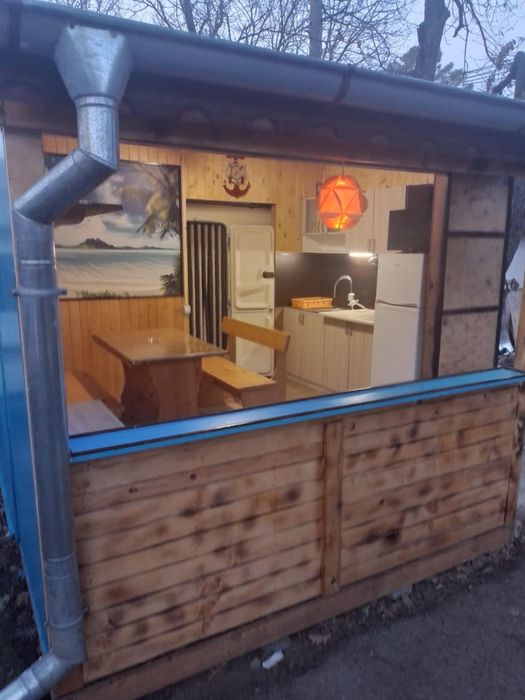 Каравана обзаведена