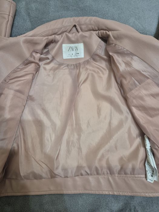Детско кожено якенце Zara