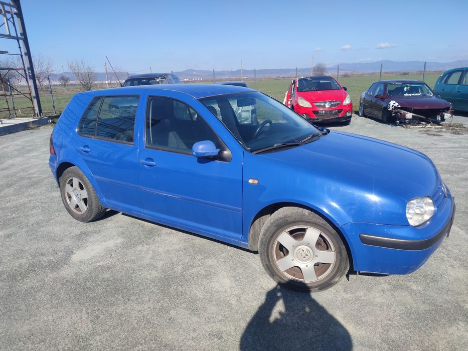 VW GOLF IV 1.6 БЕНЗИН Фолксваген голф 4 1,6 На части