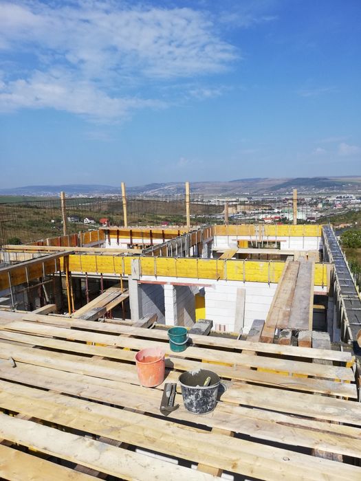 Construcție / Execuție CASE  la Roșu