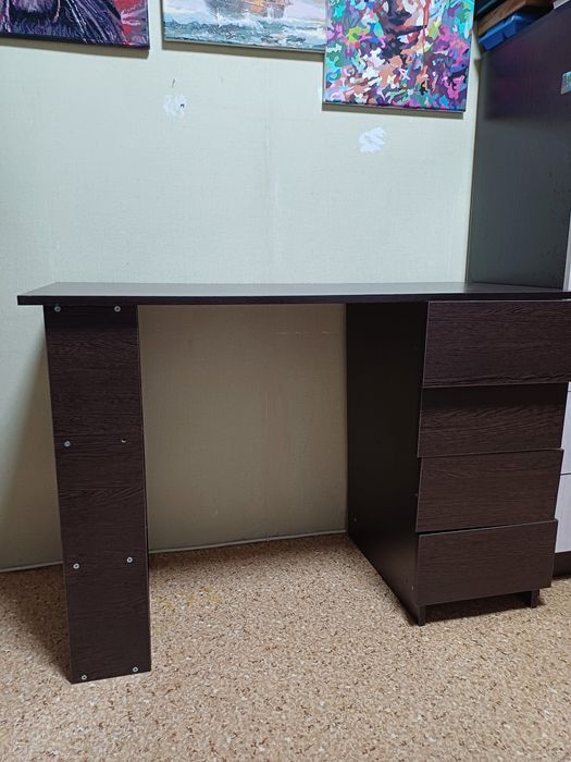 Продам два стола