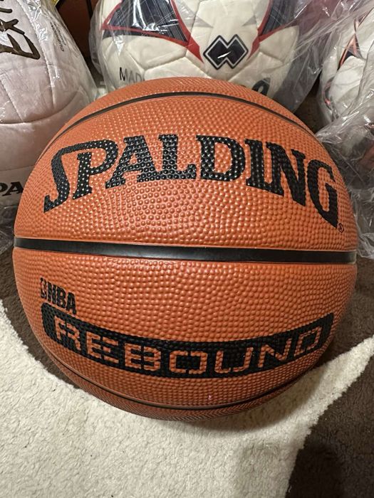 Баскетболни топки
