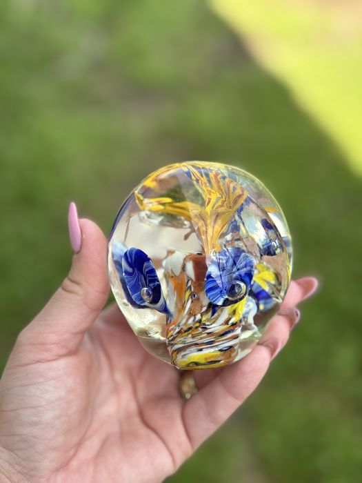 Prespapier din sticla suflata manual