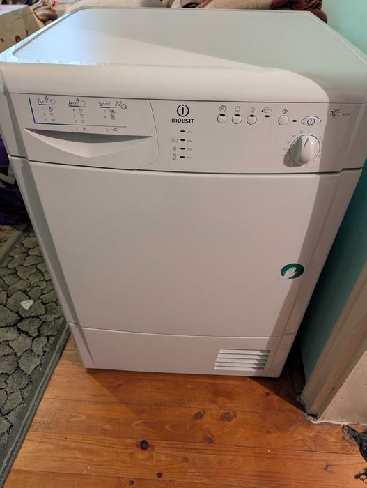 Сушилня кондензаторна 7 кг - INDESIT ISL70C