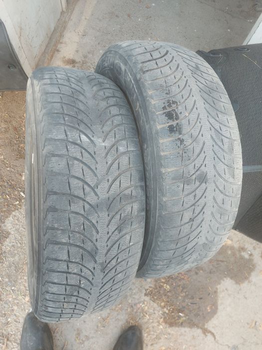 Шины зимние 2 штуки