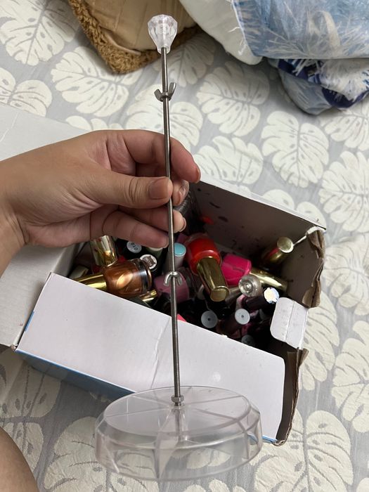 Лаки, шеллаки , отдам даром