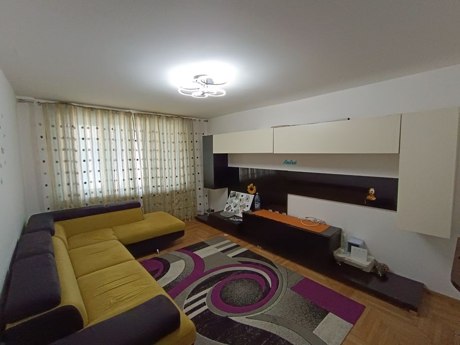 Închiriez Apartament 2 camere strada 1 decembrie 1918