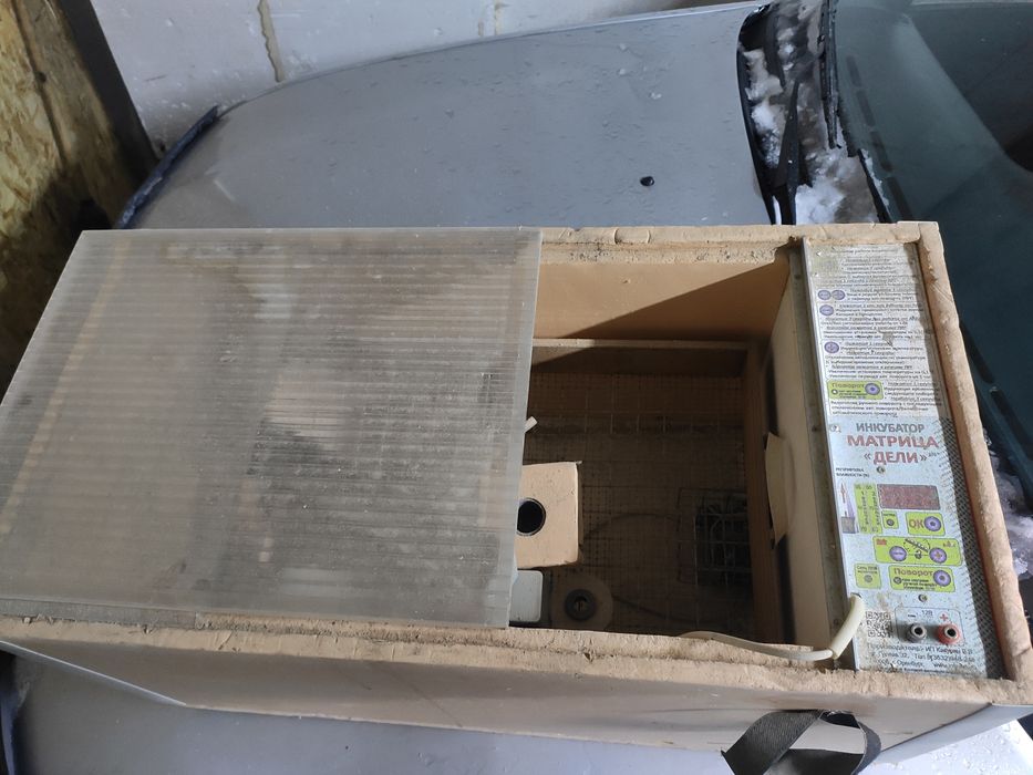 Продам инкубатор