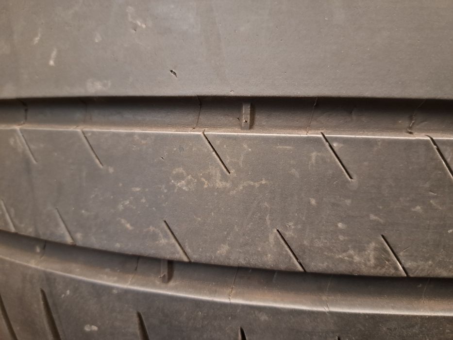 2 anvelope 275/40 R20 Michelin