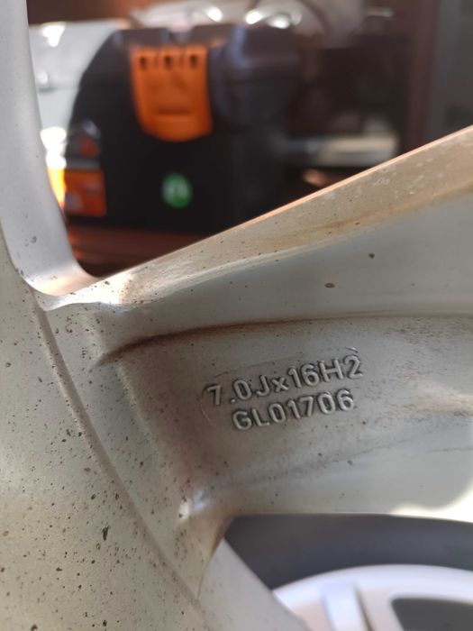 Mazda лети джанти 16цола+зимни гуми