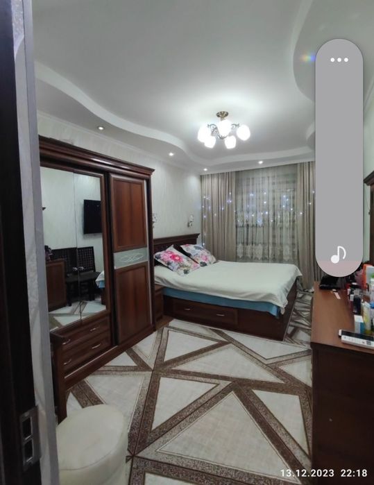 Продаётся спальный гарнитур