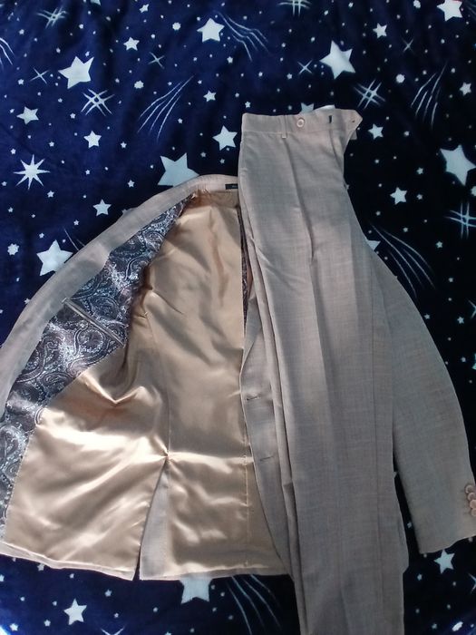 Costum elegant barbati