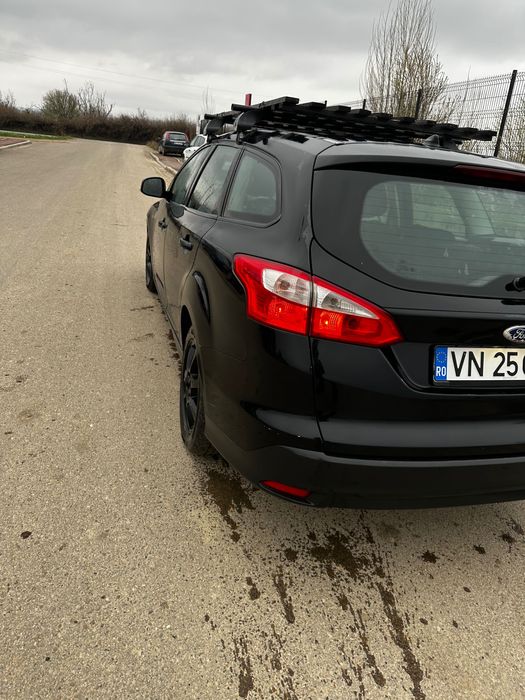 Vând Ford Focus Mk3 (2013) – 1.6 TDCi (95/ CP) – Consum redus – Stare excelentă