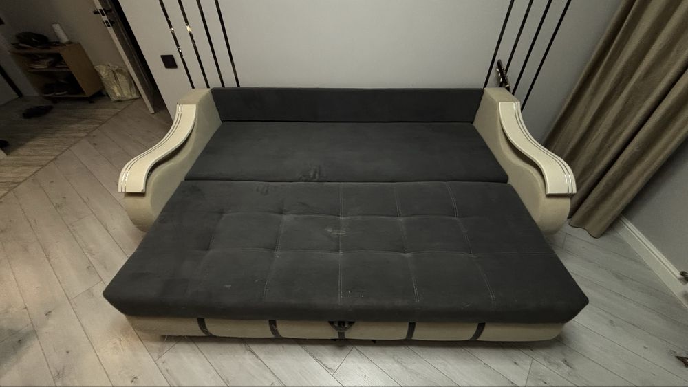 Продается б/у диван срочно