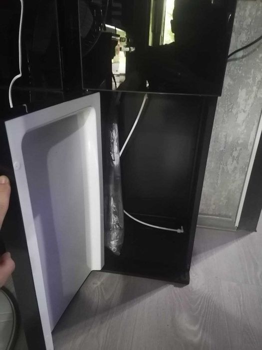 Кулер для воды Бренд AIWA доставка по Ташкенту гарантия 1 год и сервис