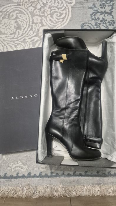 Продам женские демисезонные сапоги