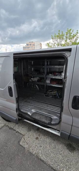 Бус Nissan Primastar