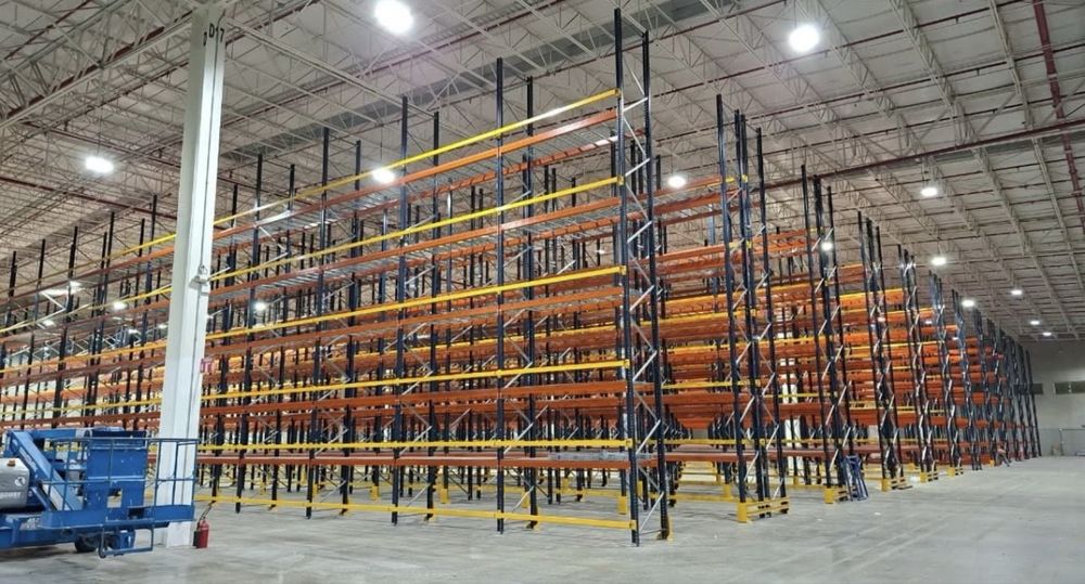 Rafturi metalice industriale