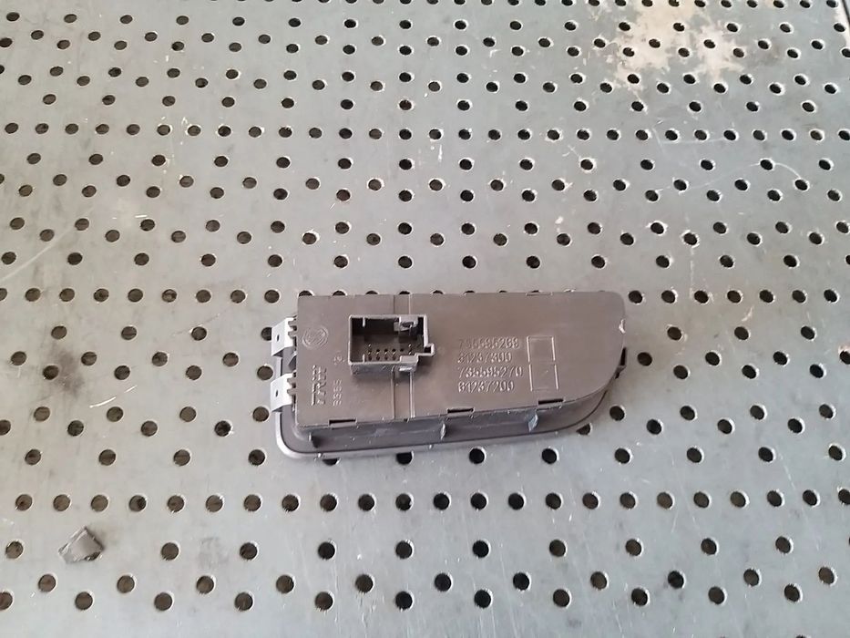 Bloc butoane lumini fiat grande punto 199 735595269 61237300 735595270 61237200