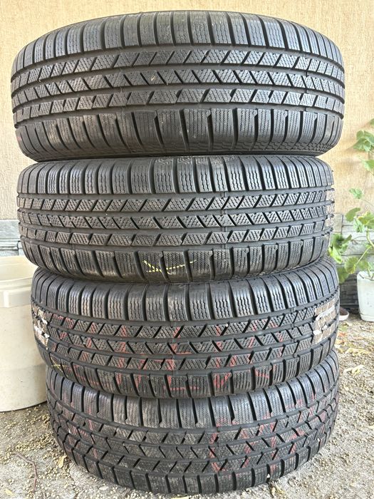 Зимни гуми 235/65/18 Continental