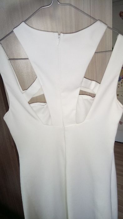 Дамска бяла рокля