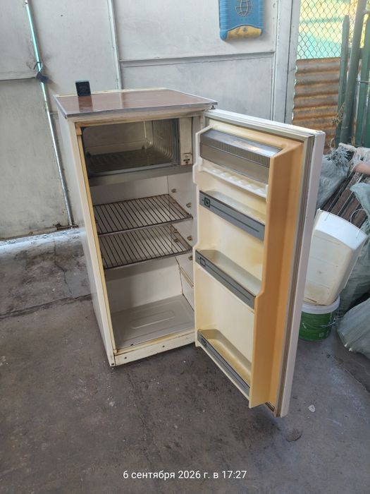 Продам холодильник Саратов