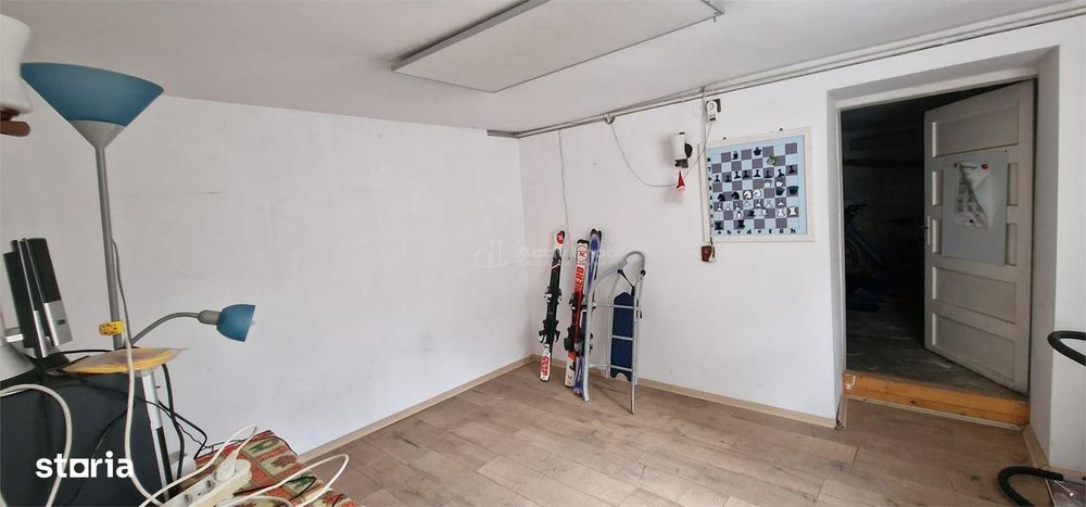 Resita Casa individuala, P+E+M,  Zona Fosta Baie Comunala, 325 mp, Com