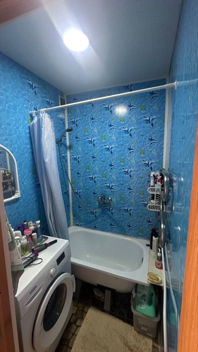 Продам трех комнатную  квартиру