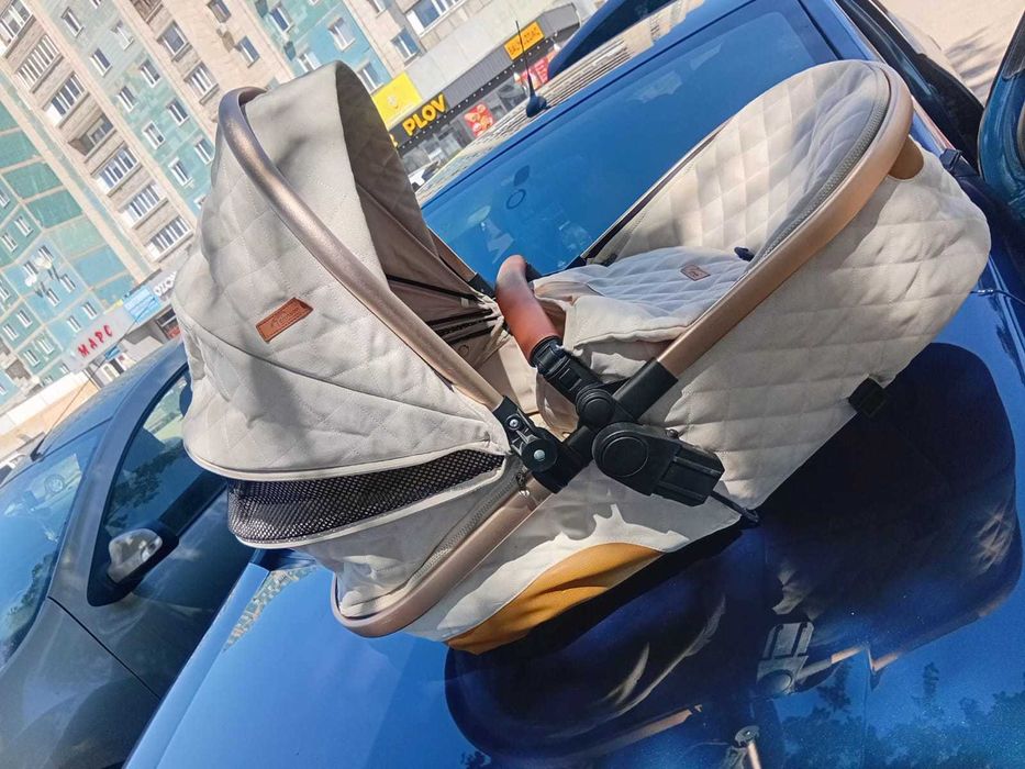 Коляска в хорошем состояние