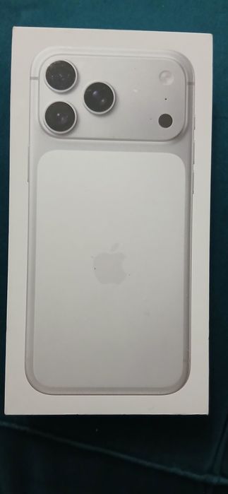 Apple iPhone 17 Pro -Max 2in1 Classic -Memorie :256GB.