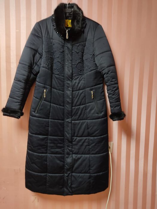 Продам зимнее пальто